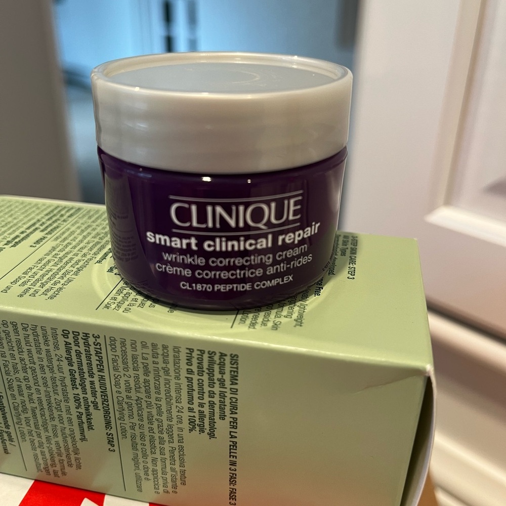 Clinique Smart Clinical Repair Cream